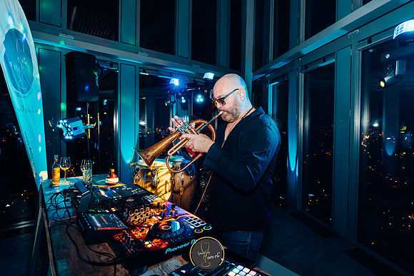Sparkling Munich-Sundowner Afterwork Party Highlight Towers-328-Verbessert-RR