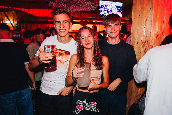BUSSI BUSSI BAR-SAISONSTART 2024-507