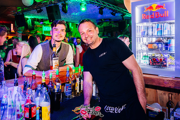 BUSSI BUSSI BAR-STADL-GAUDI 2025-2826