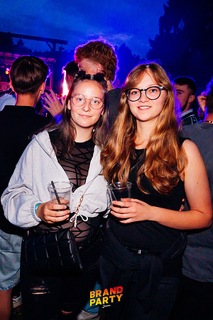BRANDPARTY 2025-7045