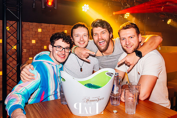080-DAS PAUL-Große Singleparty