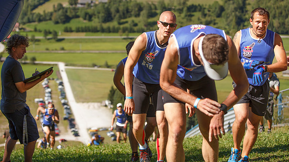 0476-RED BULL 400 - 2012 - der härteste 400m Lauf der Welt
