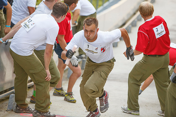 0732-RED BULL 400 - 2012 - der härteste 400m Lauf der Welt