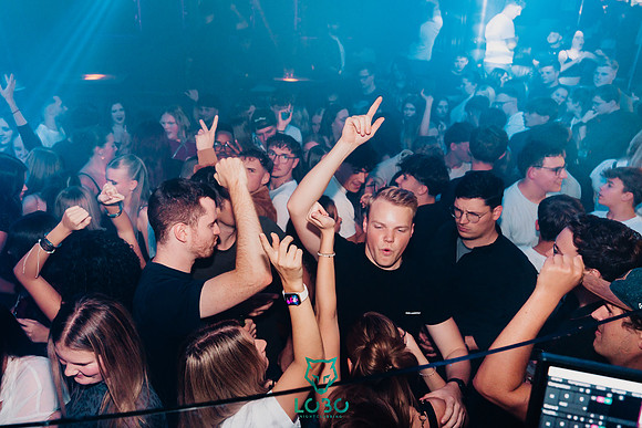 LOBO NIGHTCLUB-2 Engel und Charlie-4126