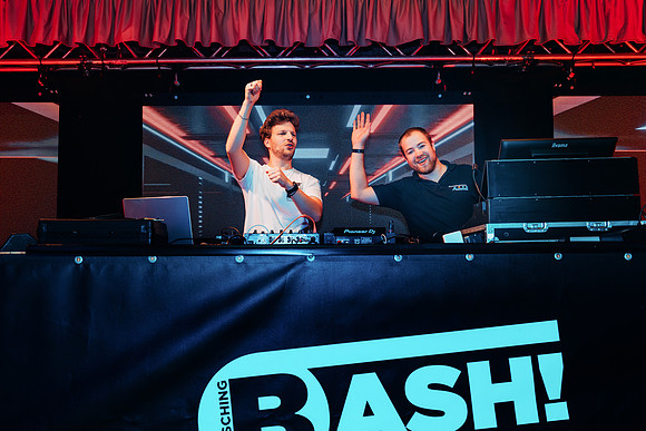 BOUSCHING BASH 2025-3648