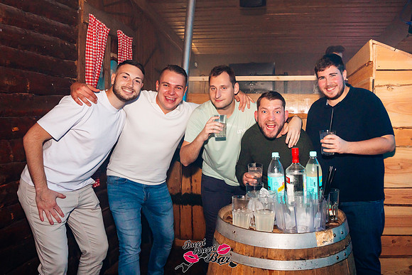 BUSSI BUSSI BAR-ALMABTRIEB-5604