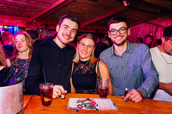 BUSSI BUSSI BAR-ALMABTRIEB-5854