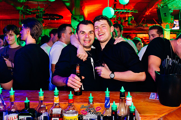 BUSSI BUSSI BAR-ALMABTRIEB-5828