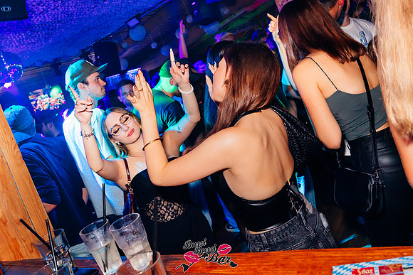 BUSSI BUSSI BAR-ALMABTRIEB-6269