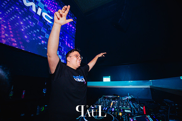 DAS PAUL- CRUSH CLUB-8177