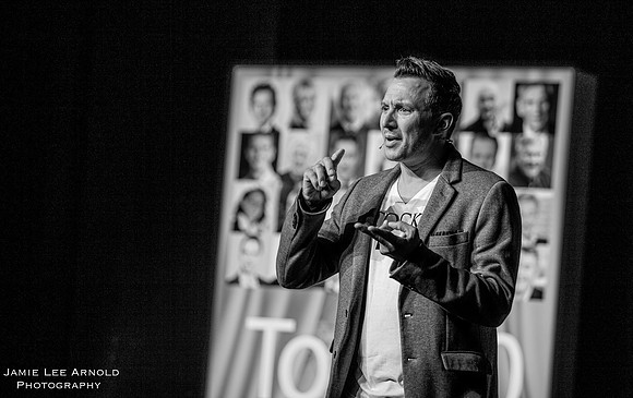 Jamie Lee Arnold-Speaker-Slam-Award-8139