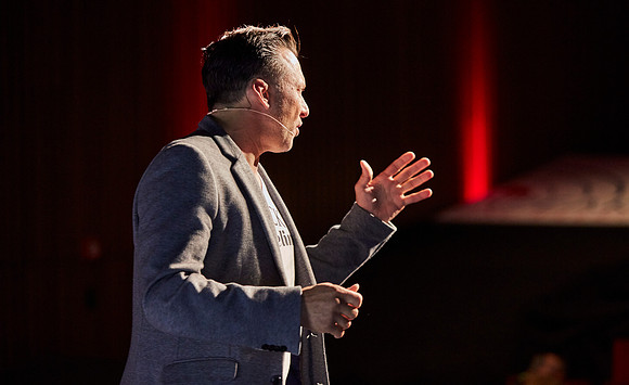 A_48A9258_Speaker Slam_2019_11