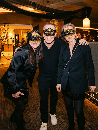 STOCK RESORT-BLACK IS BEAUTIFUL 2025-5245