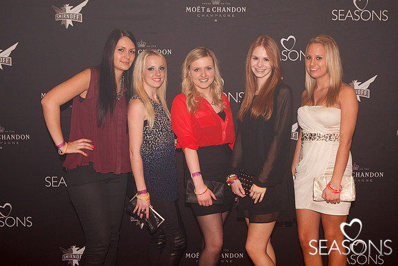 0447- SEASONS LOVE - Dezember 2012
