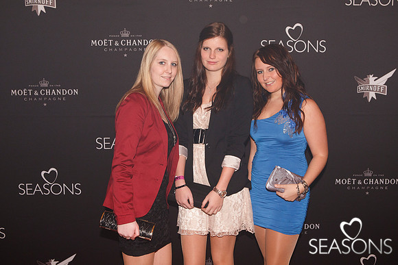 0310- SEASONS LOVE - Dezember 2012