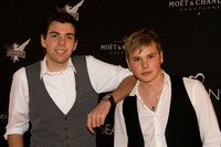 011-LOVESENSATION+2009-706636577-O