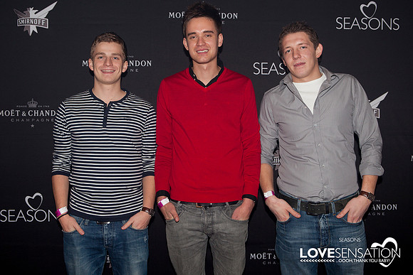 LOVESENSATION 2010 | 04. Dezember 2010  | © 2010 by Stefan J. W