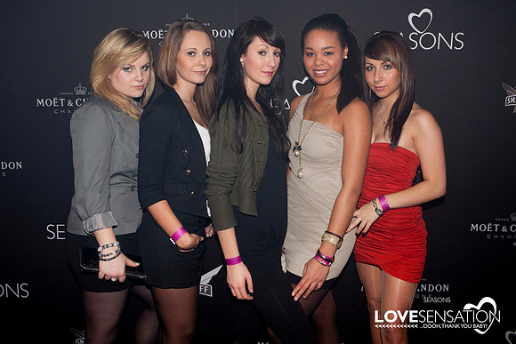 LOVESENSATION 2010 | 04. Dezember 2010  | © 2010 by Stefan J. W