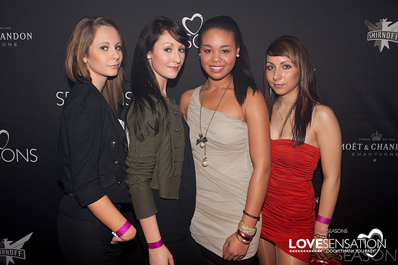 LOVESENSATION 2010 | 04. Dezember 2010  | © 2010 by Stefan J. W