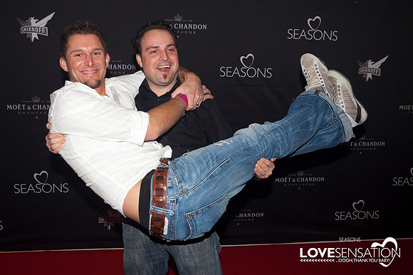 LOVESENSATION 2010 | 04. Dezember 2010  | © 2010 by Stefan J. W