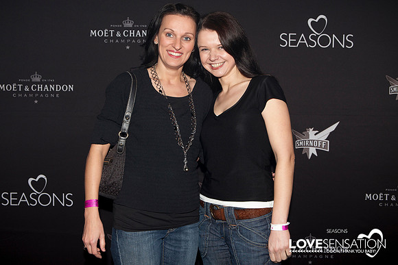 LOVESENSATION 2010 | 04. Dezember 2010  | © 2010 by Stefan J. W