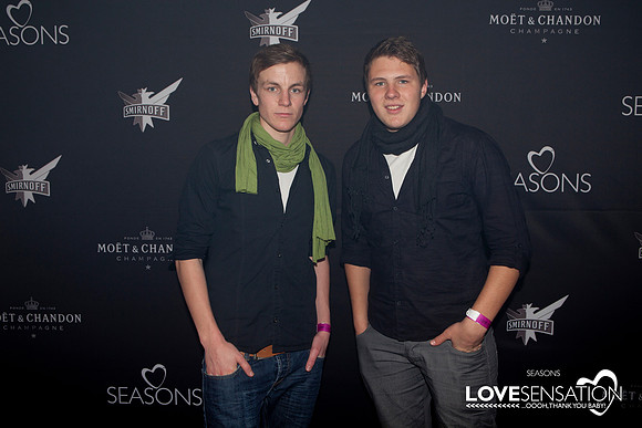 LOVESENSATION 2010 | 04. Dezember 2010  | © 2010 by Stefan J. W