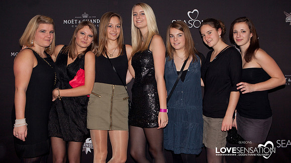 LOVESENSATION 2010 | 04. Dezember 2010  | © 2010 by Stefan J. W