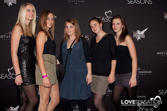 LOVESENSATION 2010 | 04. Dezember 2010  | © 2010 by Stefan J. W