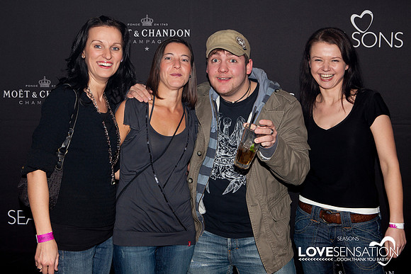 LOVESENSATION 2010 | 04. Dezember 2010  | © 2010 by Stefan J. W