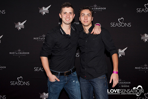 LOVESENSATION 2010 | 04. Dezember 2010  | © 2010 by Stefan J. W