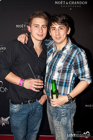 LOVESENSATION 2010 | 04. Dezember 2010  | © 2010 by Stefan J. W