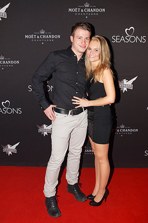 087-SEASONS+LOVE+2011-1615530165-O
