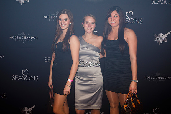 360-SEASONS+LOVE+2011-1619086377-O