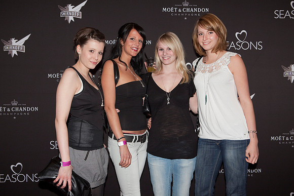 112-LOVESENSATION+2010-841616850-O