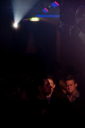 235-LOVESENSATION+2010-842573114-O