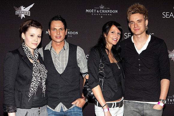 068-LOVESENSATION+2010-841493357-O