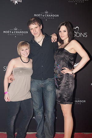 132-LOVESENSATION+2010-841651118-O
