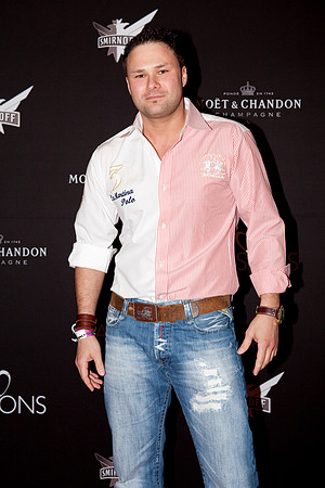 083-LOVESENSATION+2010-841513811-O