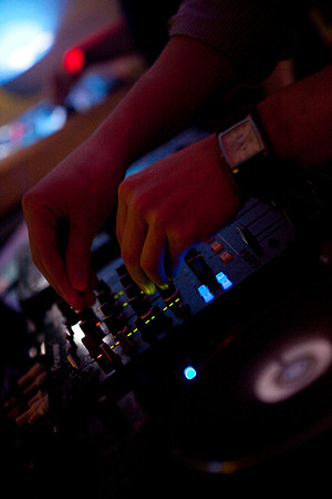 338-LOVESENSATION+2010-843018323-O