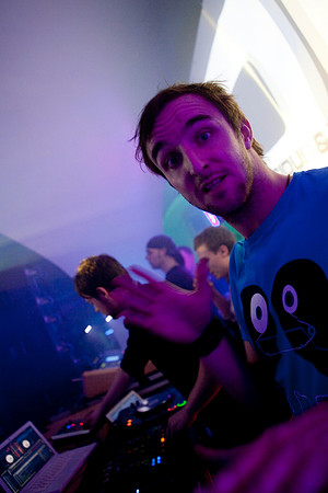 272-LOVESENSATION+2010-842667712-O