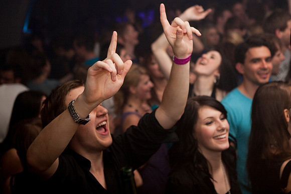 055-LOVESENSATION+2010-841431737-O