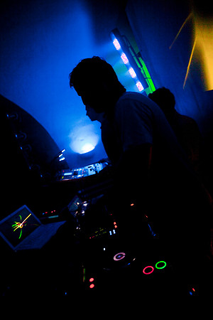 305-LOVESENSATION+2010-842922477-O