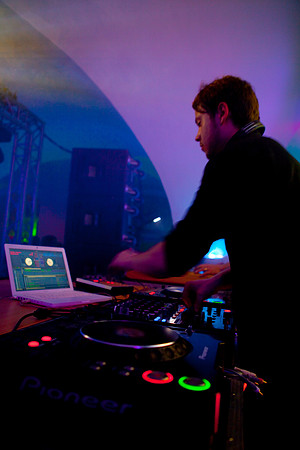 271-LOVESENSATION+2010-842666815-O