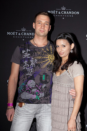 041-LOVESENSATION+2010-841424854-O