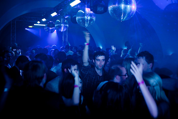 290-LOVESENSATION+2010-842906720-O