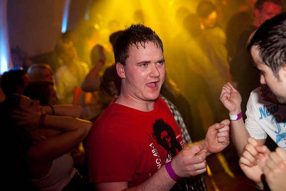 409-LOVESENSATION+2010-843601887-O