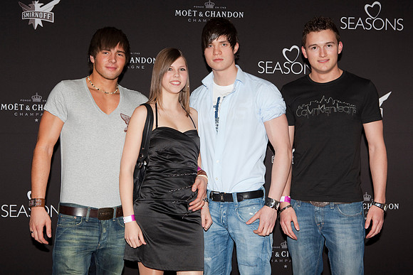 075-LOVESENSATION+2010-841503101-O