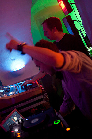 056-LOVESENSATION+2010-841432398-O