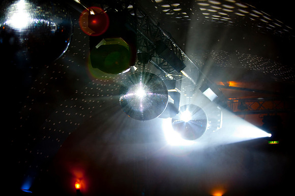 001-LOVESENSATION+2010-841407738-O