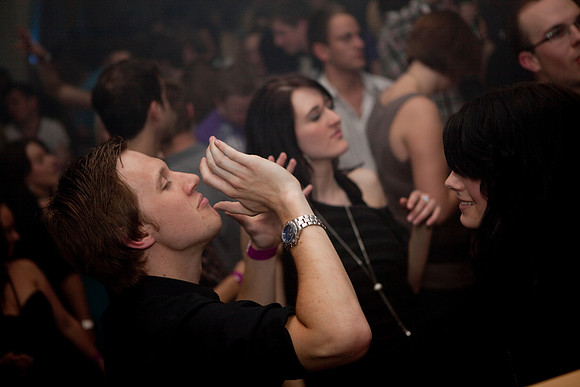 312-LOVESENSATION+2010-842932448-O